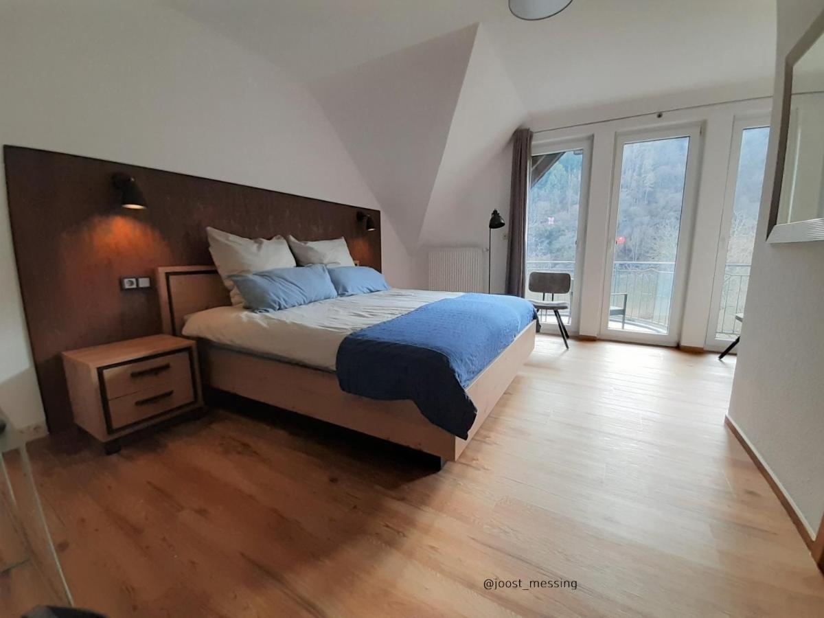 Haus Moselliebe B&B Ediger-Eller Exterior photo